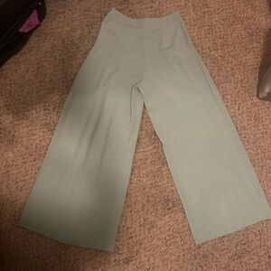 DO+BE Green Wide Leg Pants for Versatile Elegance